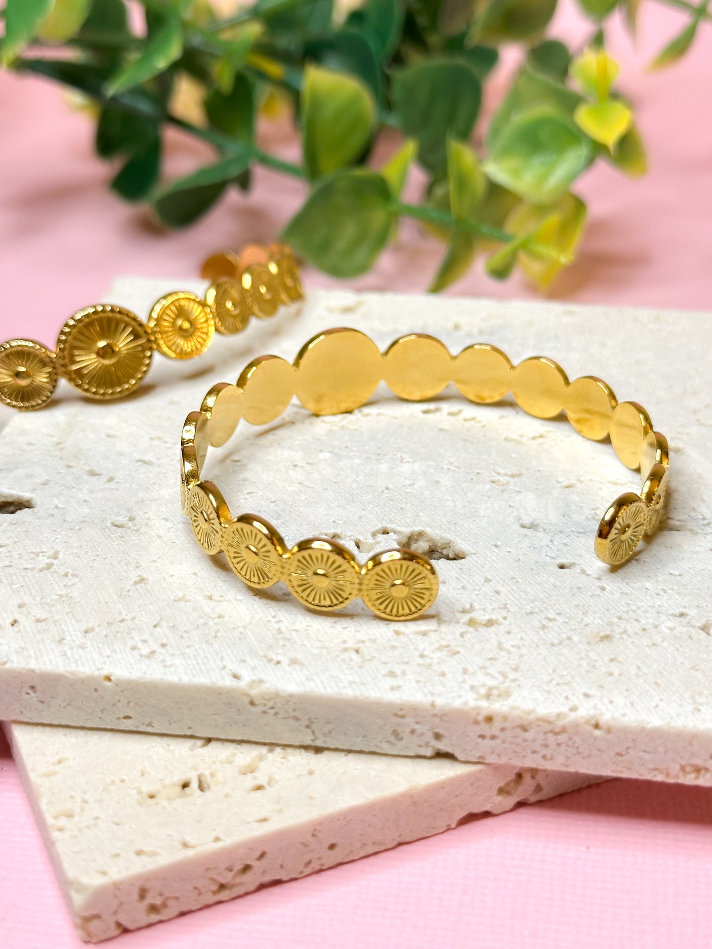 Nova Cuff Bracelet - Essential Paradise
