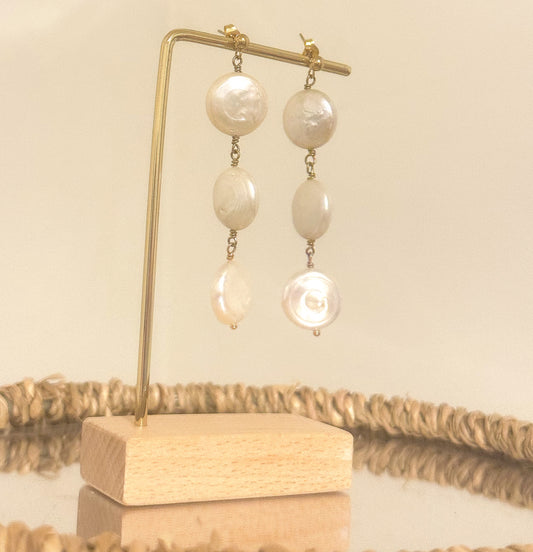 Halle Pearl Earrings