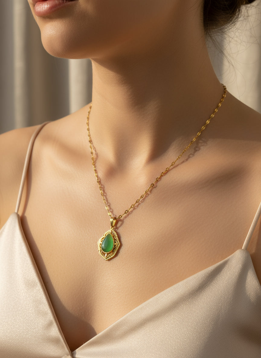 Nyla Pendant Necklace