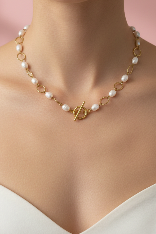 Noelle Chunky Pearl Necklace