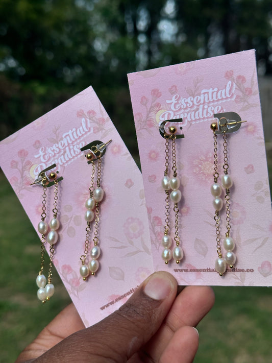 Salem Pearl Earrings