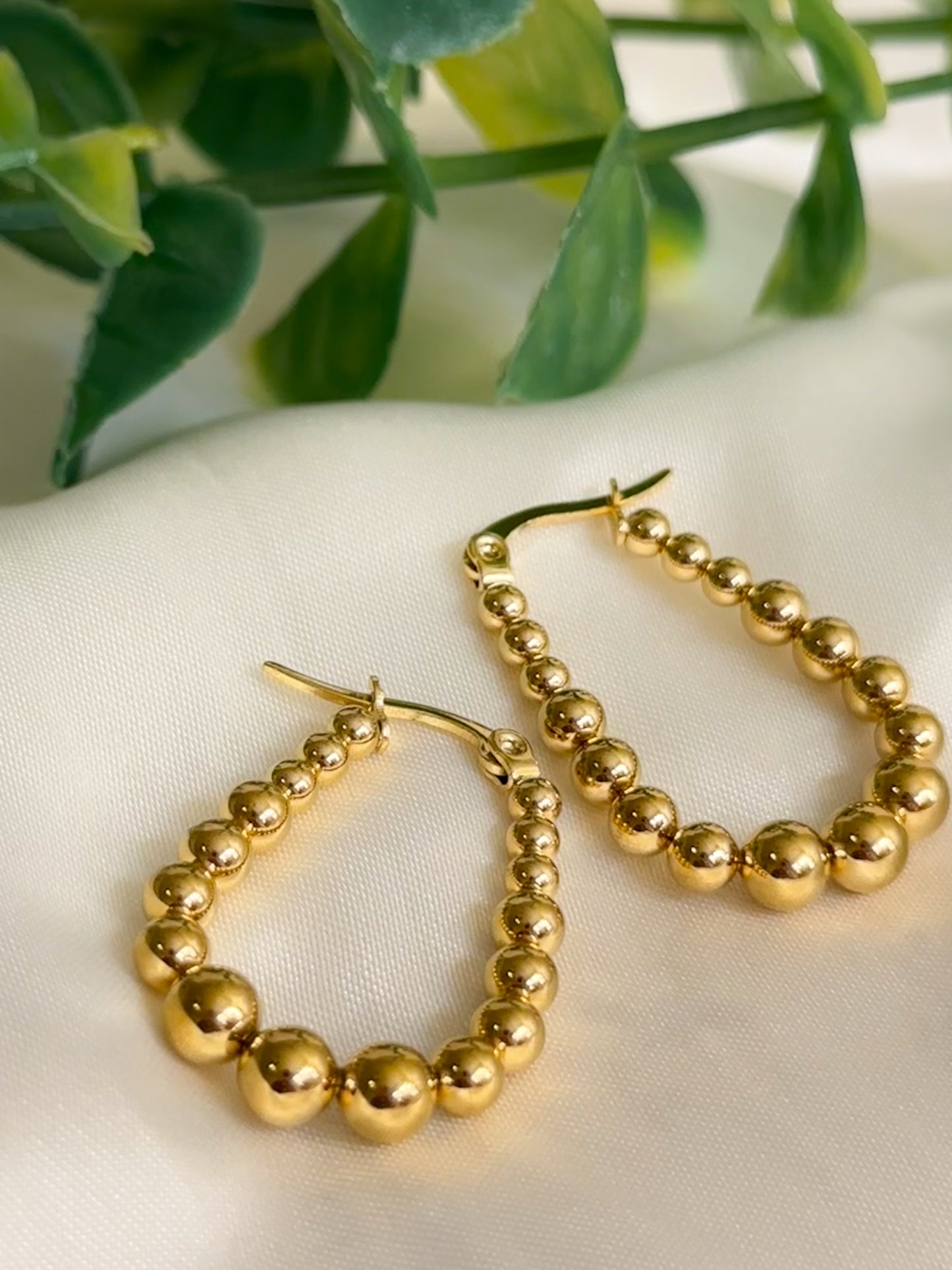 Eva Dotted Hoop Earrings