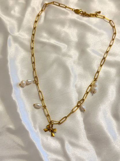 Wyndy Bow Charm Necklace