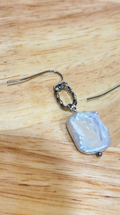 Camille Baroque Pearl Earrings