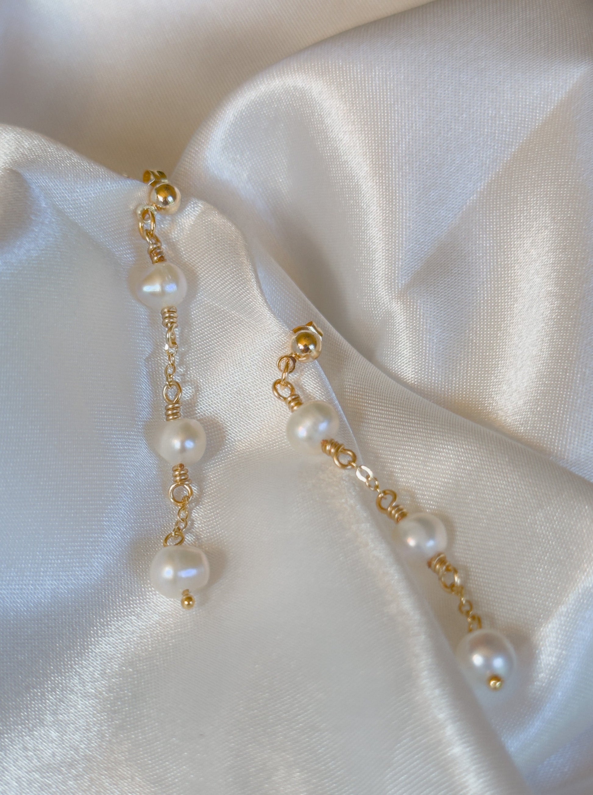 Pearl Trio Dangle Earrings - Essential Paradise