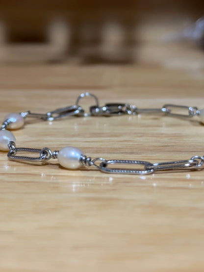 Kera Pearl Bracelet