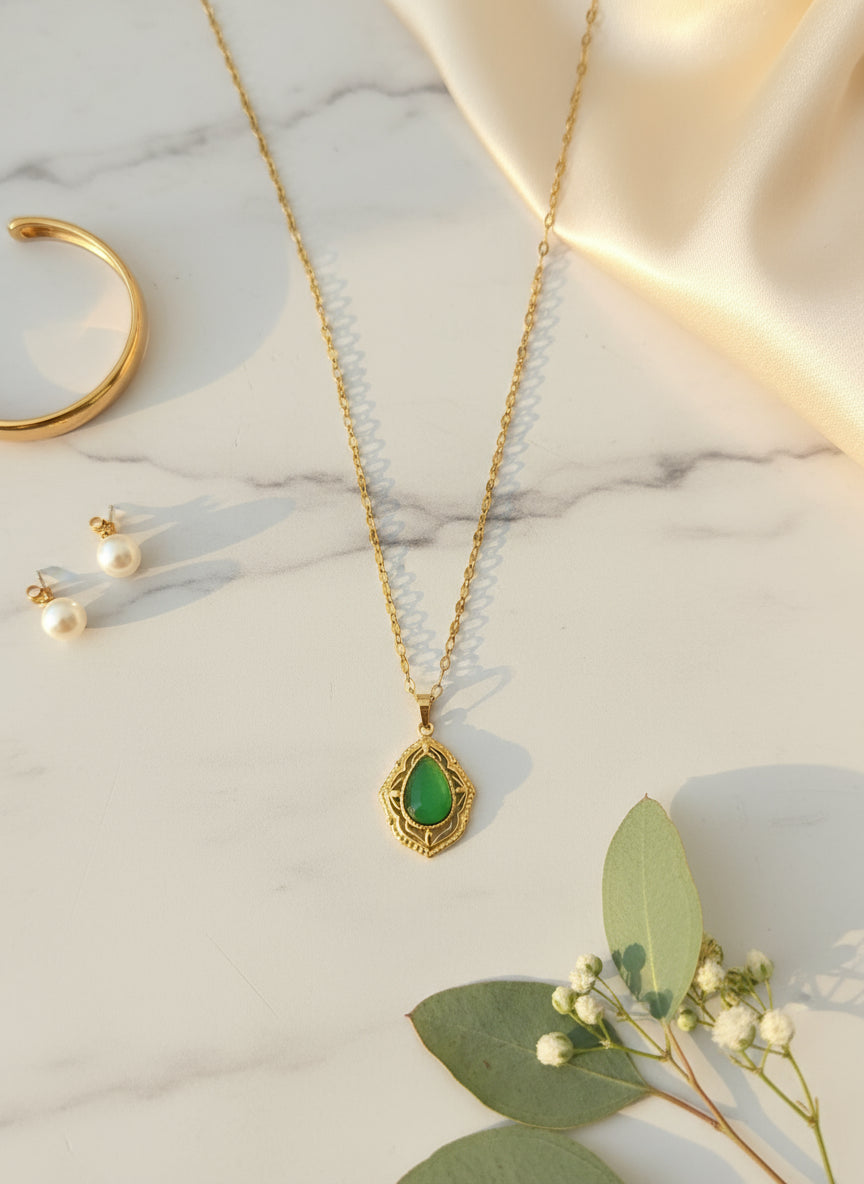 Nyla Pendant Necklace