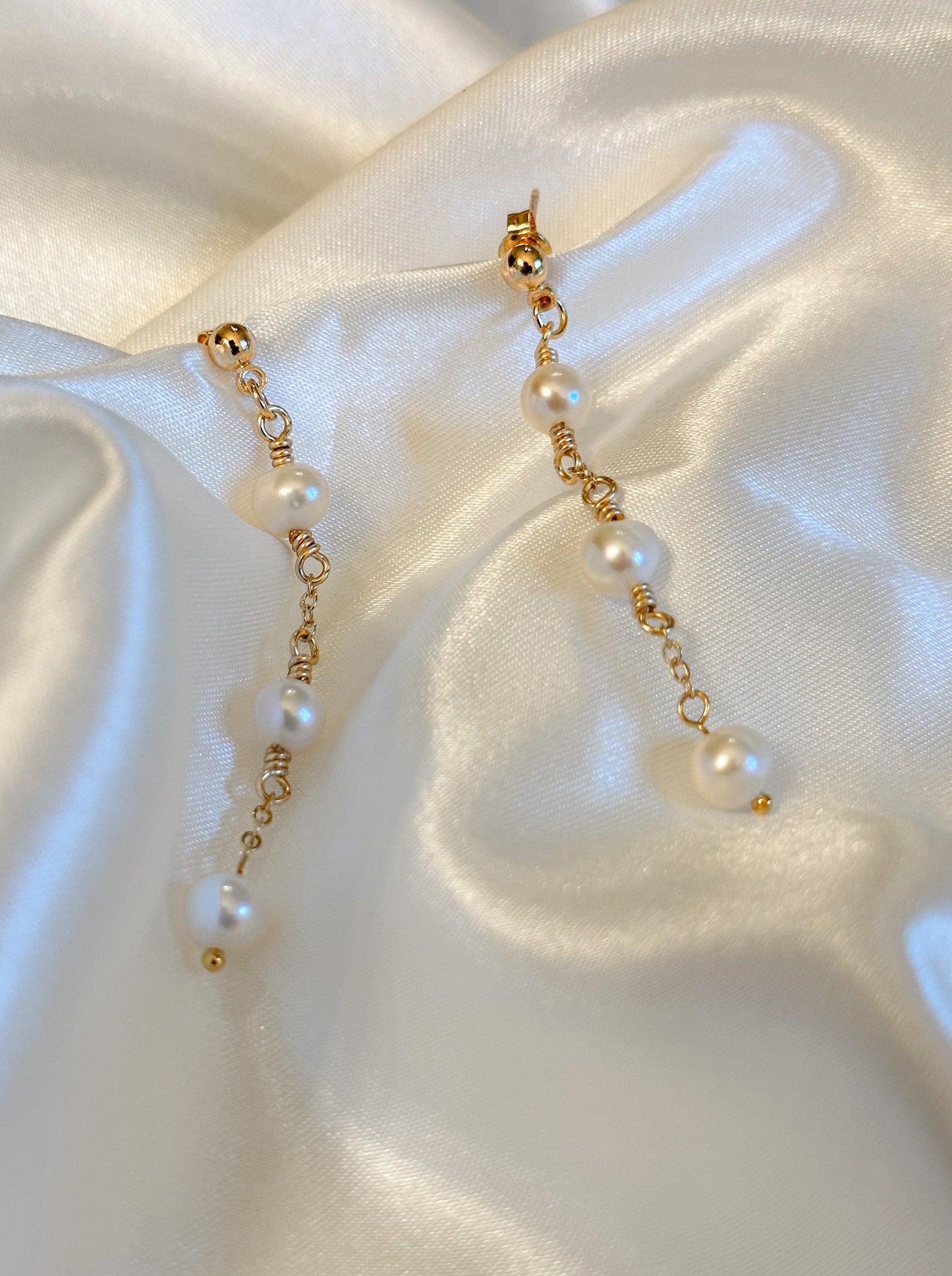 Pearl Trio Dangle Earrings - Essential Paradise