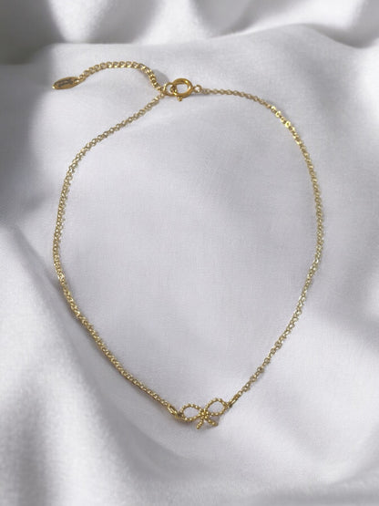 "The Bow" Necklace