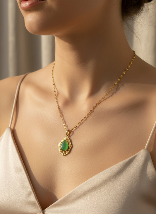 Nyla Pendant Necklace