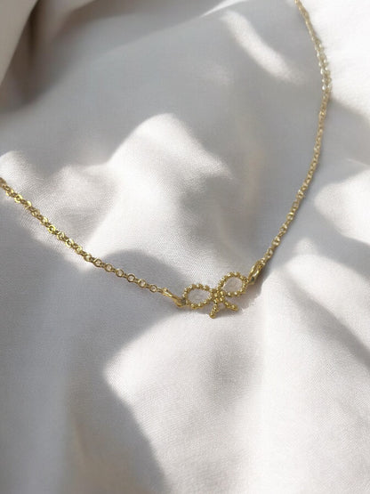 "The Bow" Necklace
