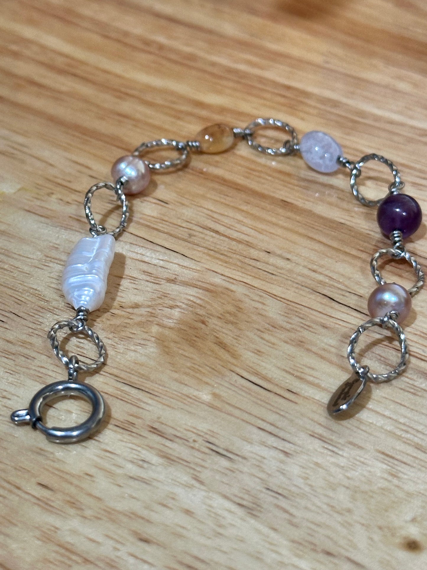 Esmeralda Textured Gemstone Bracelet