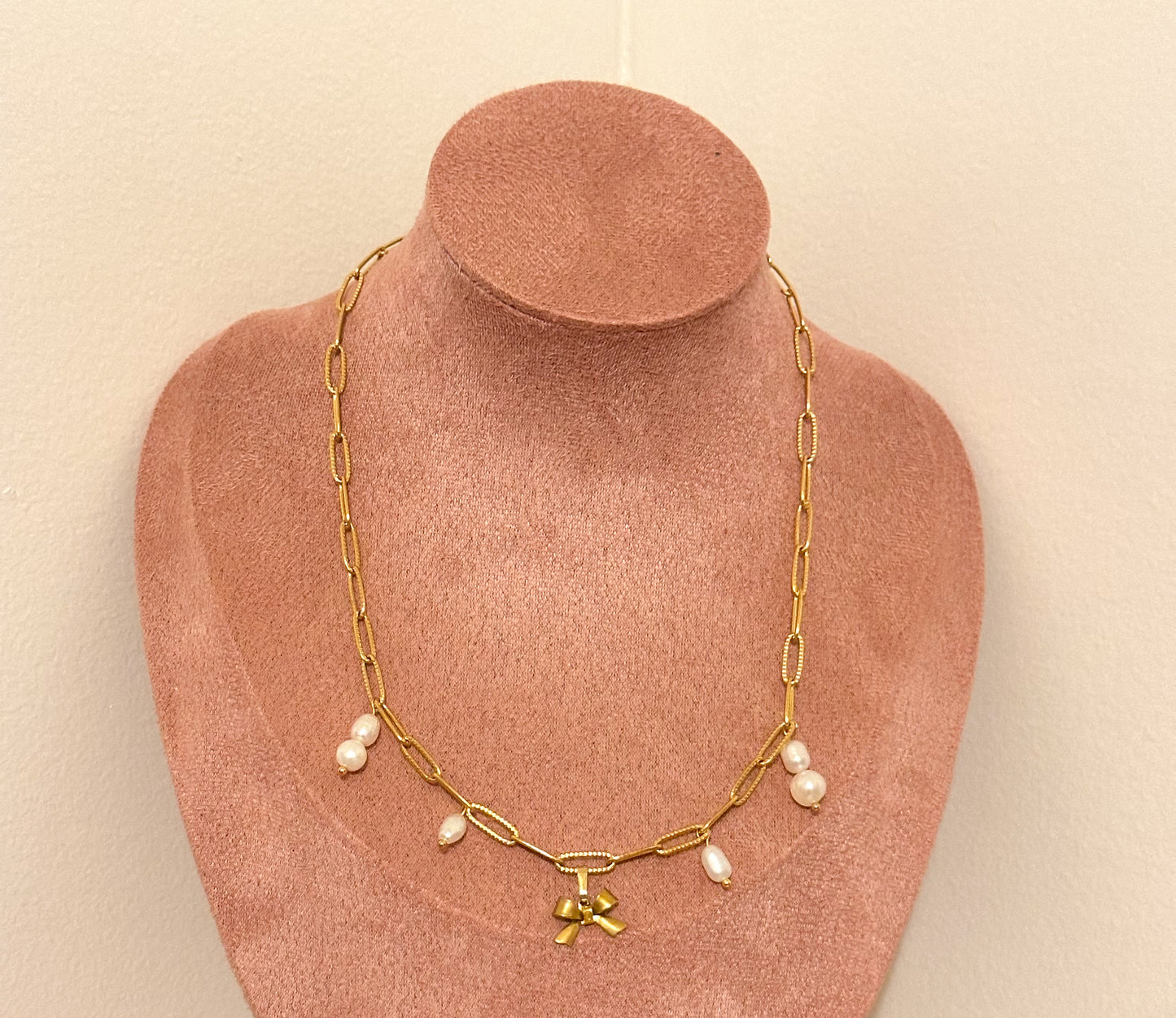 Wyndy Bow Charm Necklace