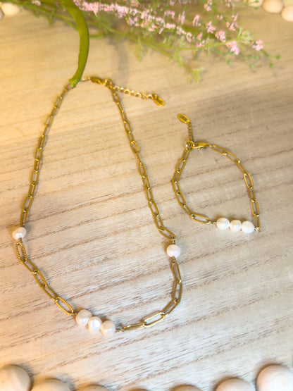 Annelise Necklace