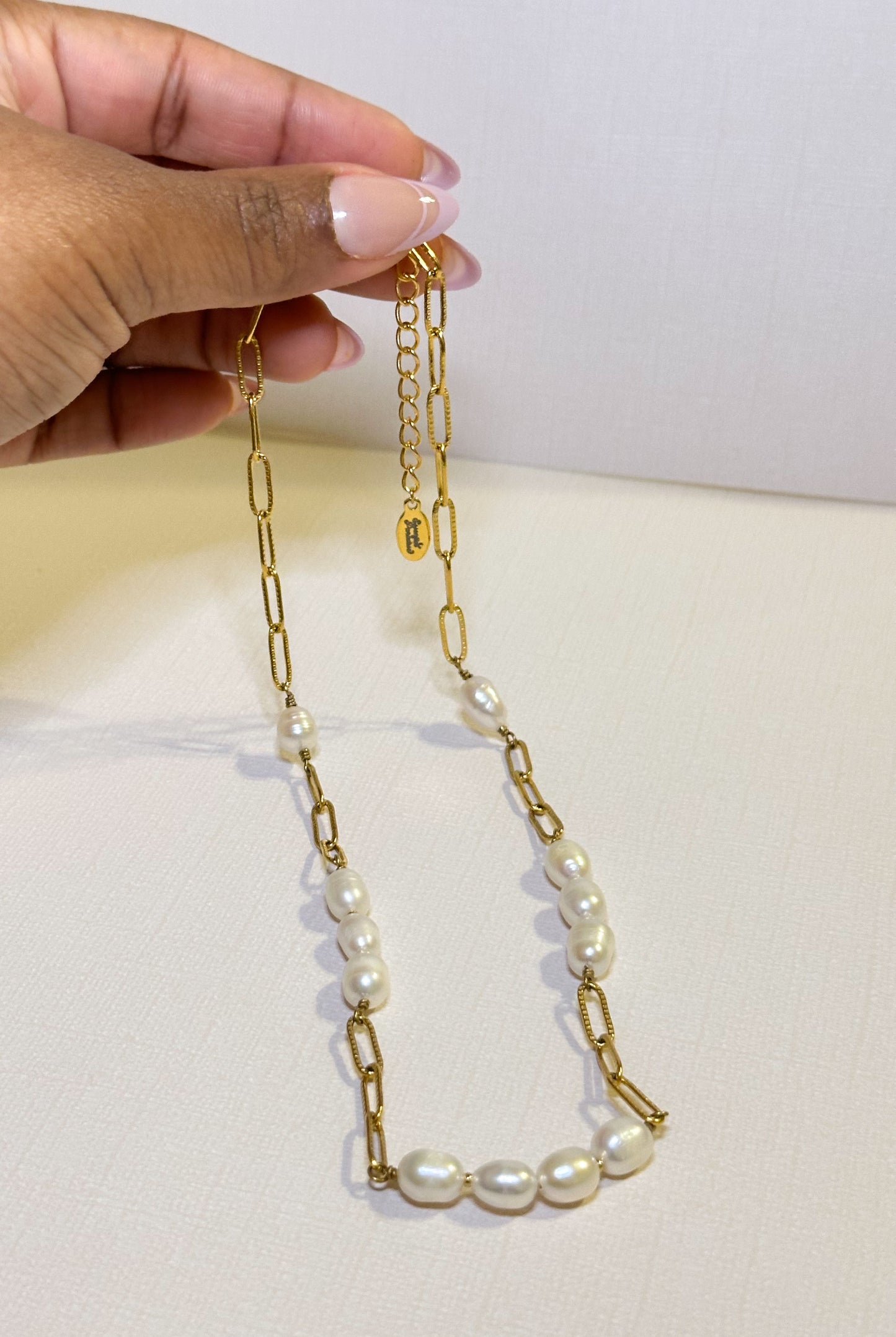 Iris Paperclip Pearl Necklace