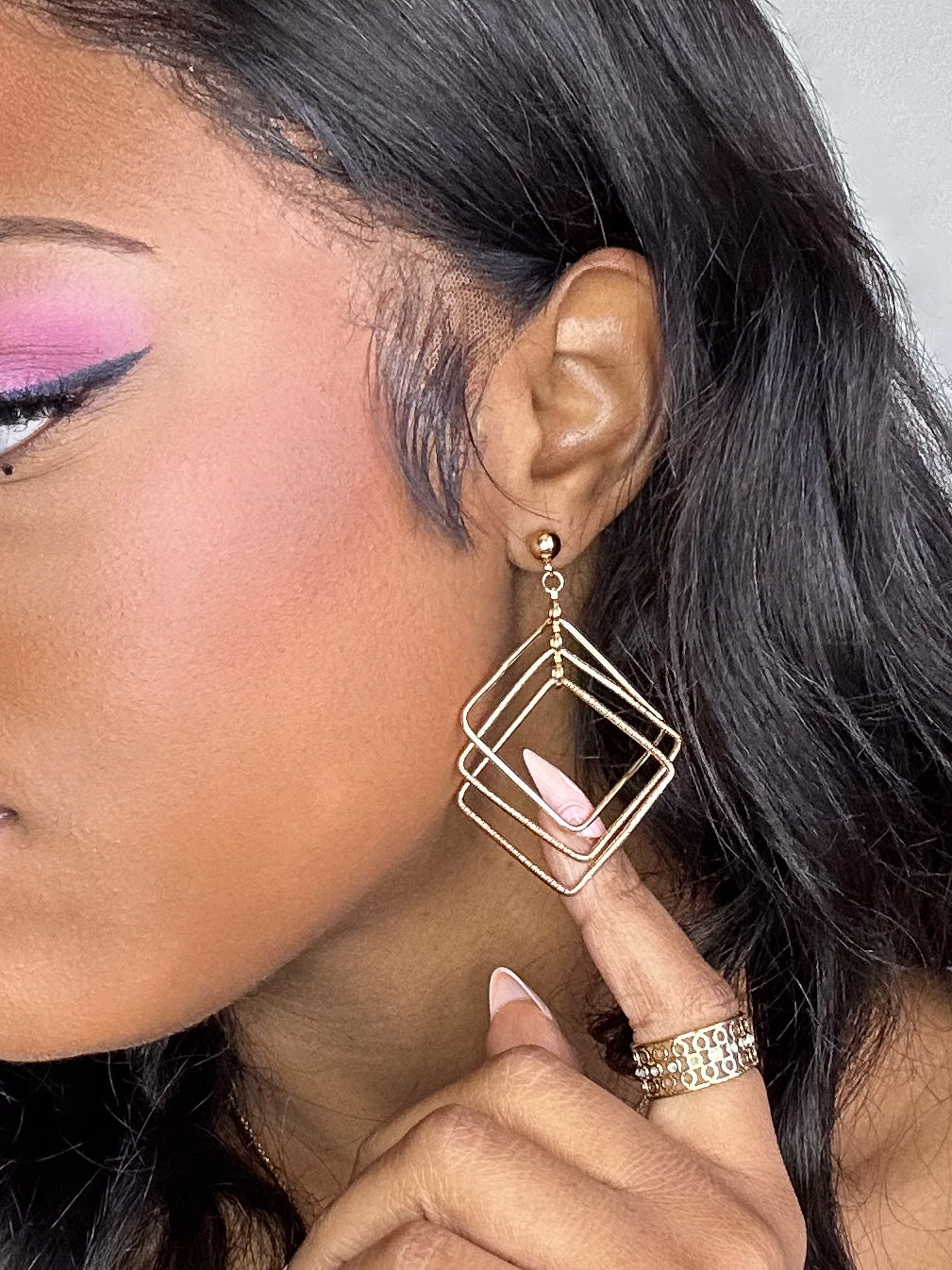 Valentina Earrings - Essential Paradise
