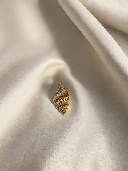 Luxe Conch Charm